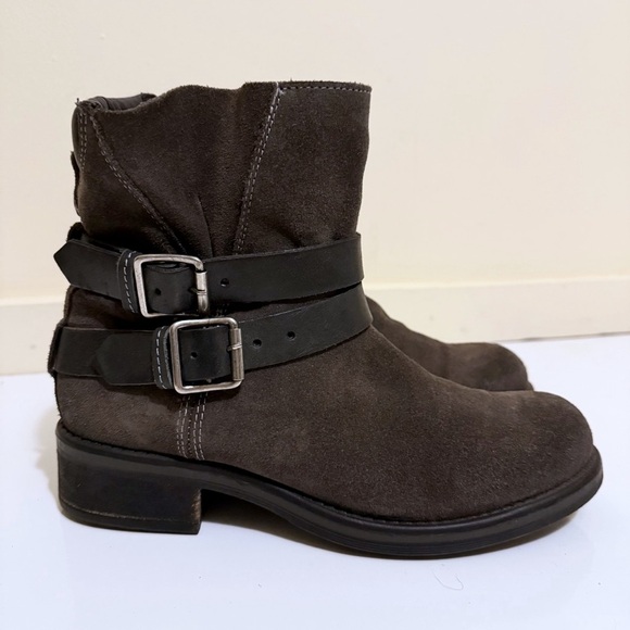 Steve Madden Dormaa Boots Women's Leather Moto Biker Buckle Strap SZ 9.5 - Picture 1 of 10
